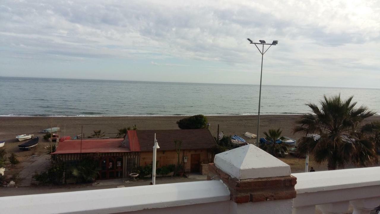 Atico En Rincon De La Victoria En La Costa Del Sol Apartment Malaga Bagian luar foto